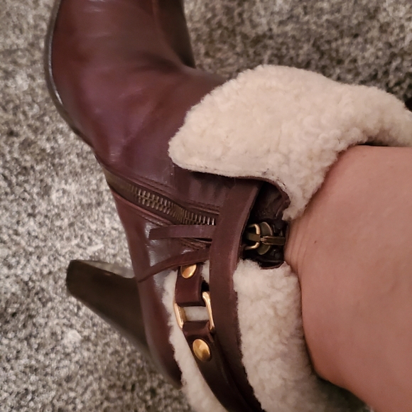 Boots - Picture 6 of 13